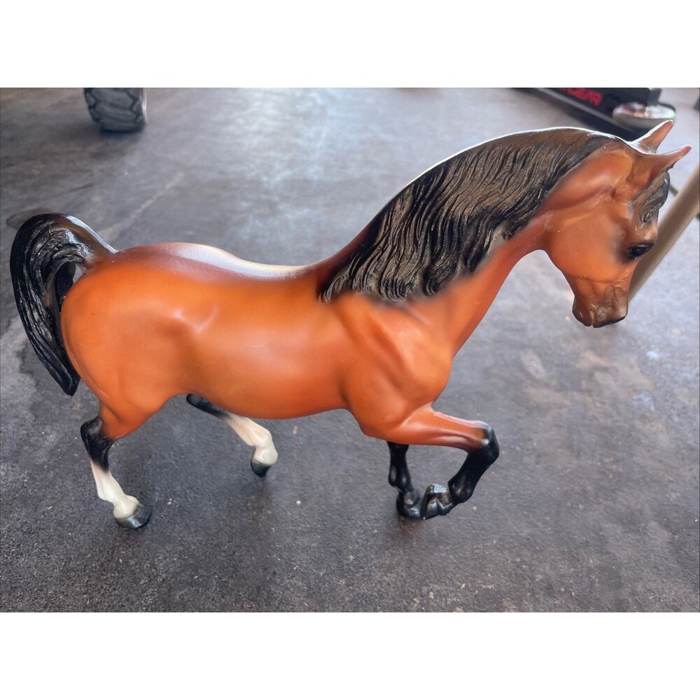 VINTAGE BREYER TRADITIONAL SHEIK ARABIAN STALLION MATTE BAY 13